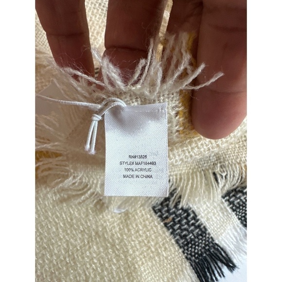 Charming Charlie Colorblock Plaid Fringed Scarf - Picture 6 of 7